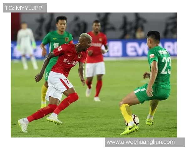 深圳与广州恒大足球对决直播全程回顾及精彩瞬间分析